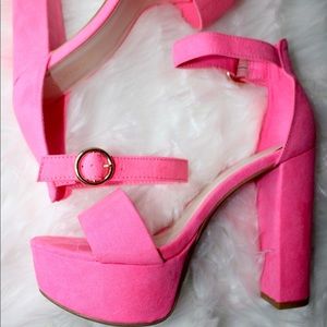 NEON PINK CHUNKY HEELS